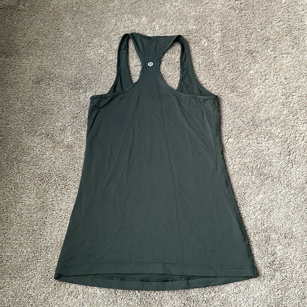 Lululemon tank women size 6 - Picture 2 of 5